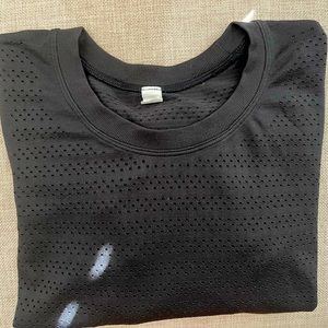 Lululemon long sleeve✨